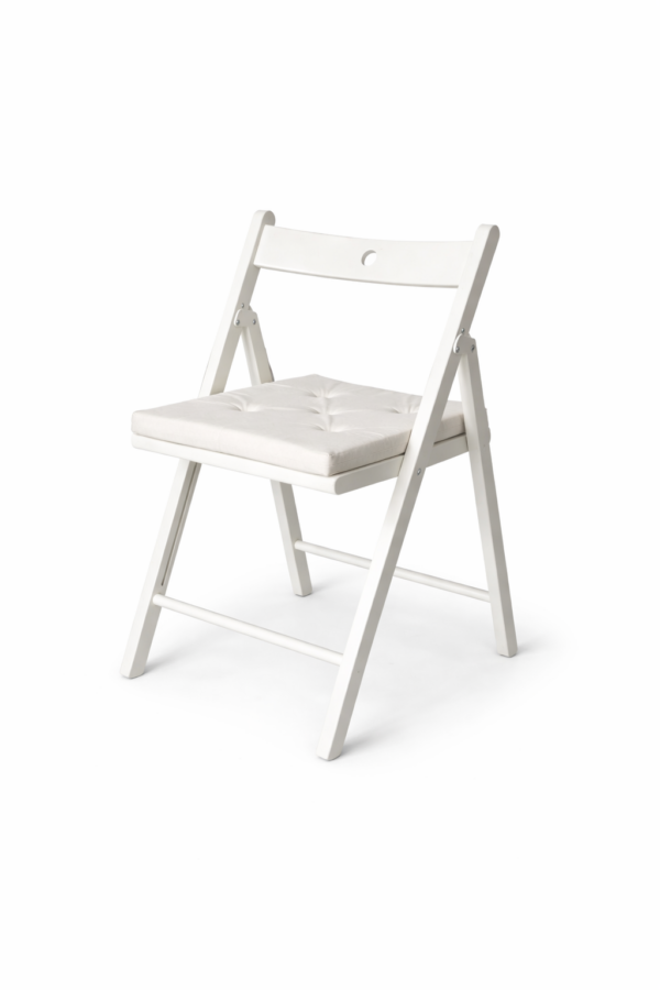 Puidust-klapptool-padjaga